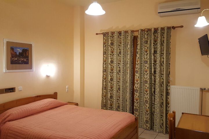 Room 5 of 40