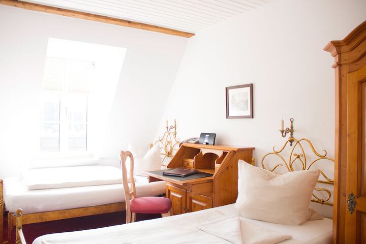 Room 7 of 59