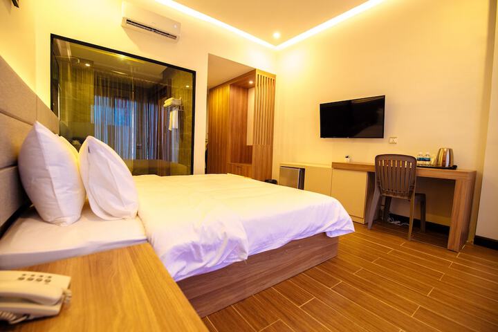 Room 5 of 31