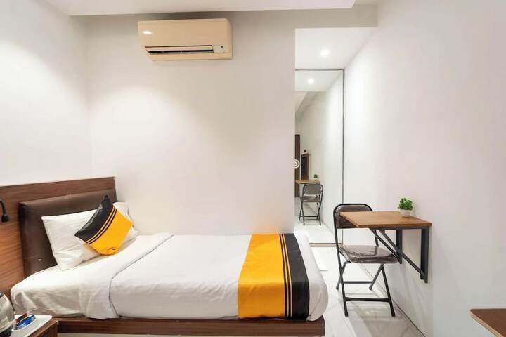 Room 2 of 13