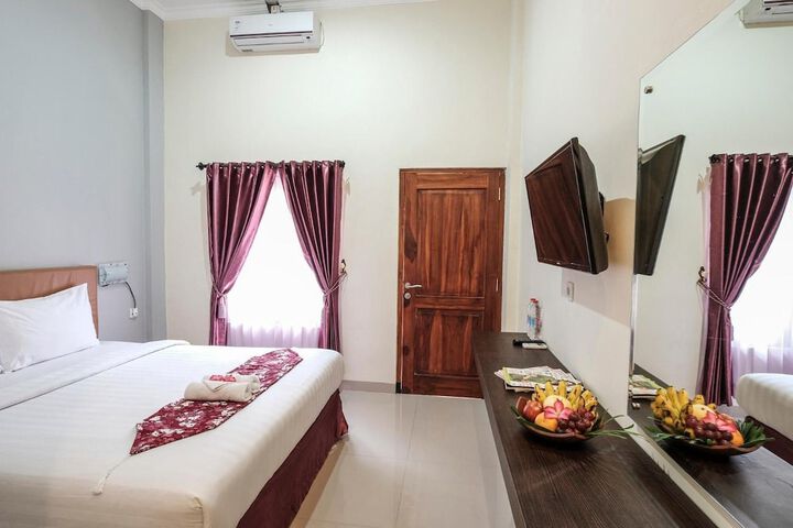 Room 17 of 38