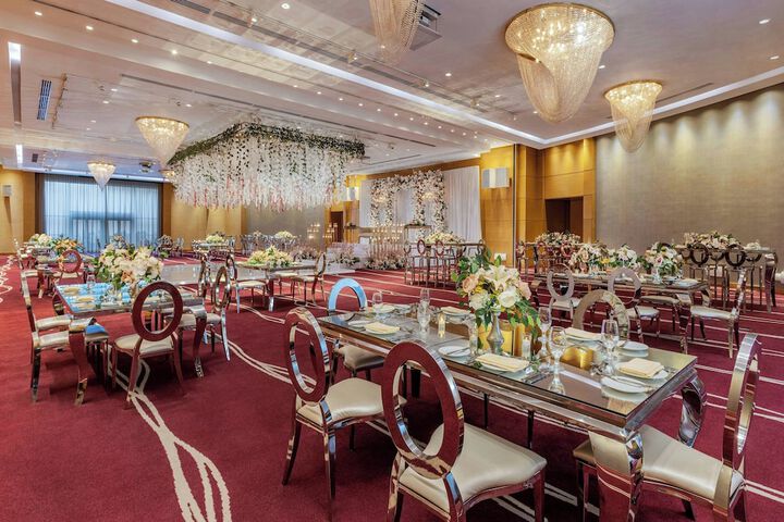 Ballroom/Hall 55 of 67