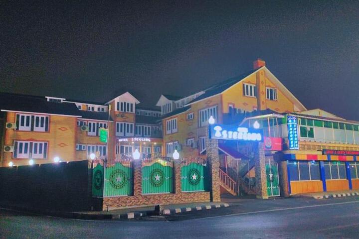HOTEL STERLING