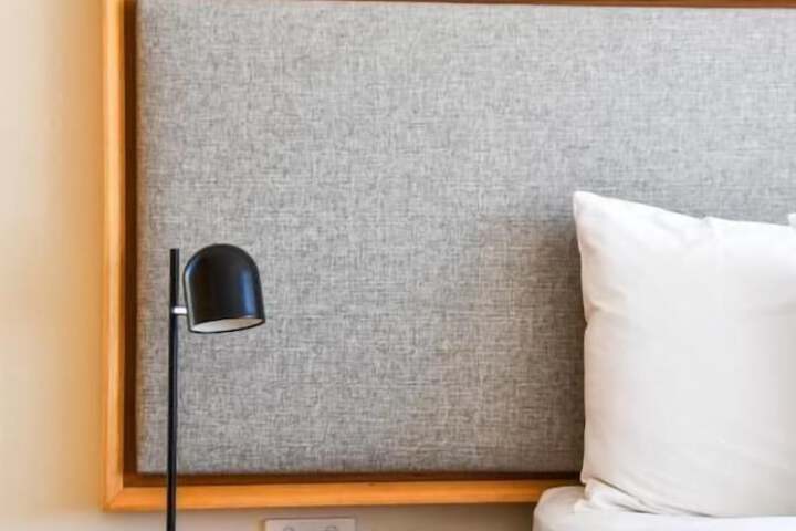 Room 4 of 51