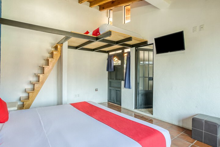 Room 34 of 65