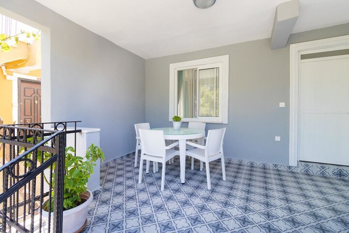 Terrace/Patio 11 of 22