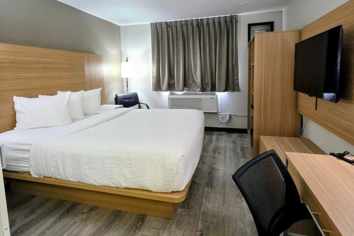 Room 20 of 29