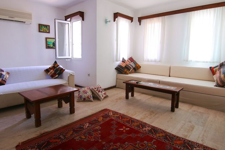 Room 5 of 71