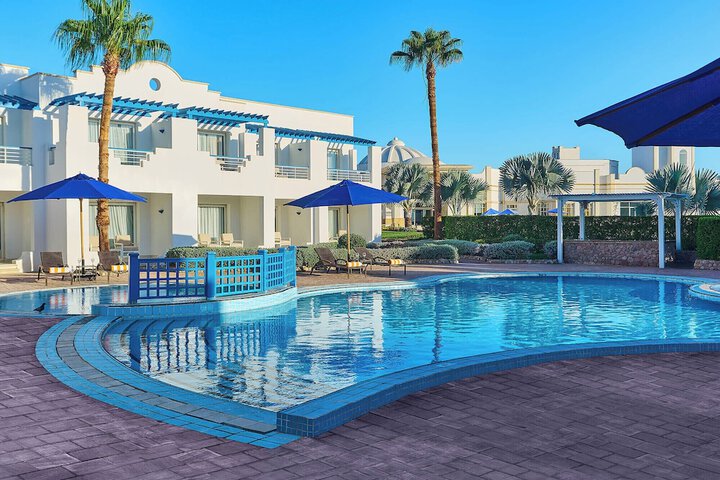Pool 58 of 140