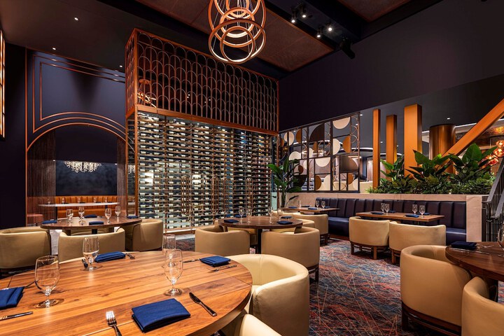 Dining 90 of 114