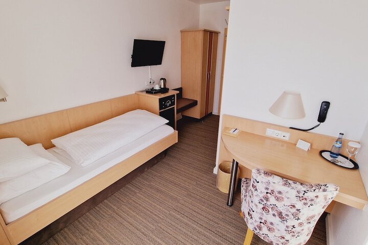 Room 14 of 53