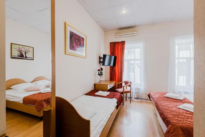 Room 20 of 48