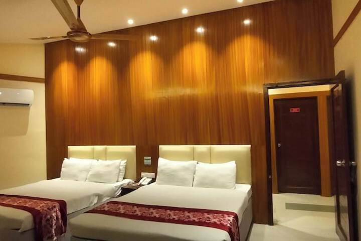 Room 7 of 44