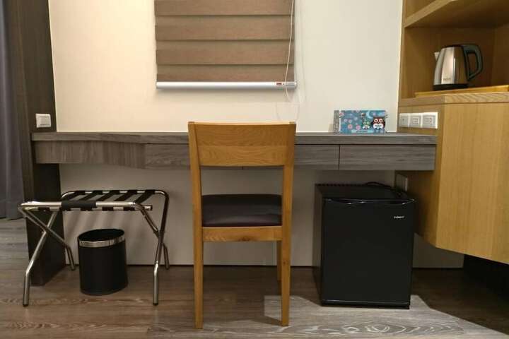 Room 3 of 21