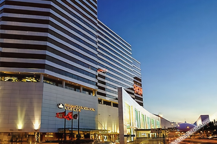 Renaissance Kowloon Hotel Hong Kong