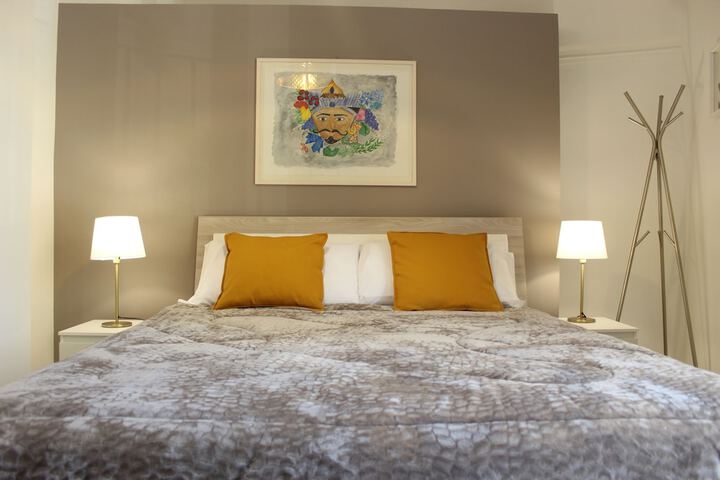 Room 7 of 68