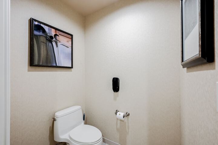 Room 297 of 438