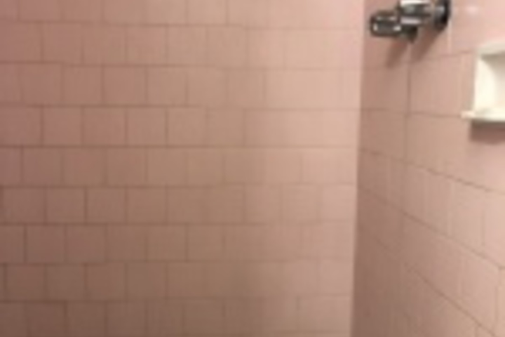 Room 42 of 108