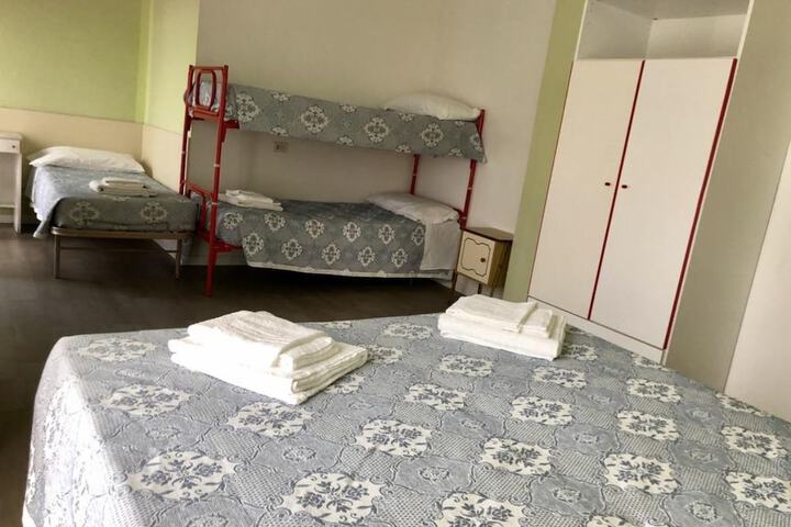 Room 7 of 41