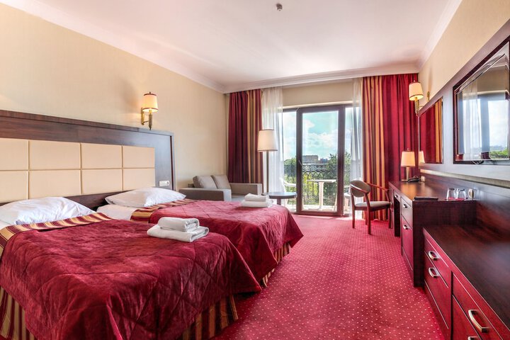 Room 5 of 31