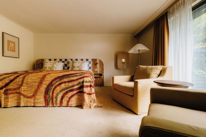 Room 26 of 75