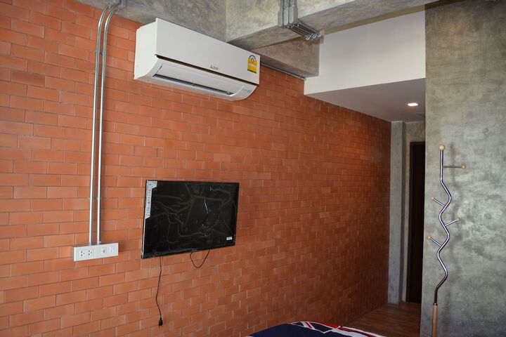 Room 10 of 52