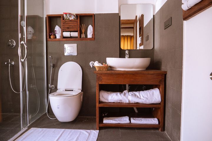 Room 10 of 20