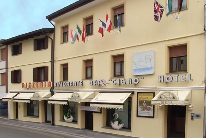 Hotel 78 of 79