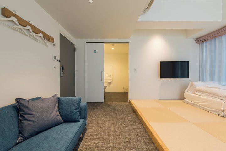 Room 36 of 74