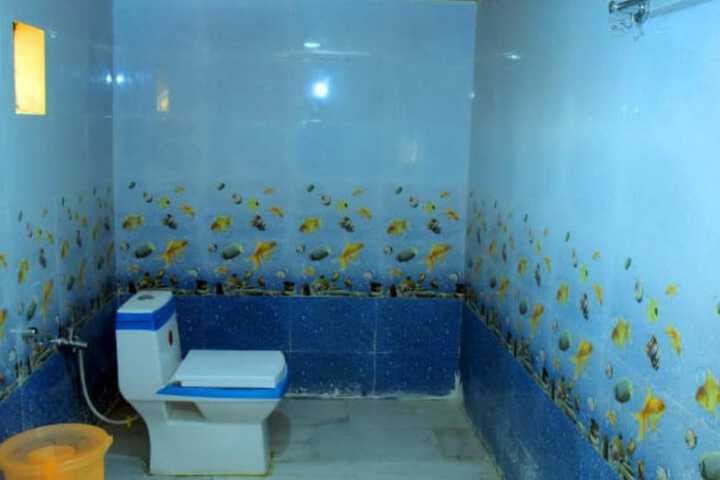 Room 6 of 6