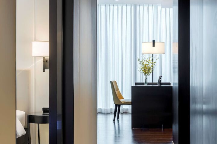 Room 14 of 48