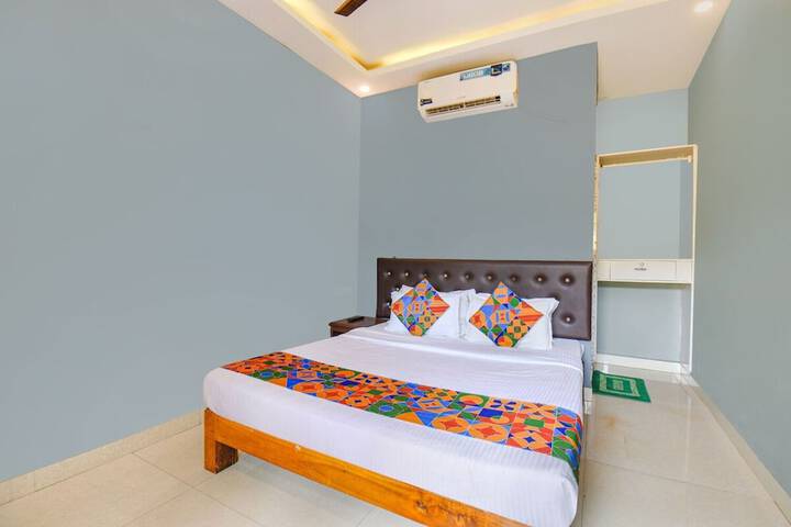 Room 7 of 37