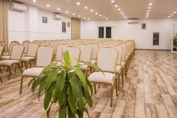 Ballroom/Hall 187 of 209