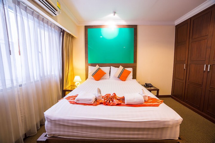 Room 14 of 34