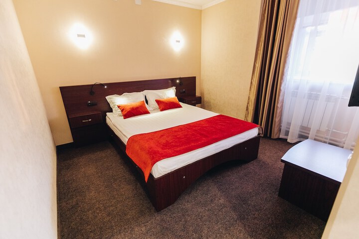 Room 4 of 39