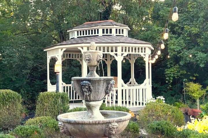 Hotel Exterior 67 of 79