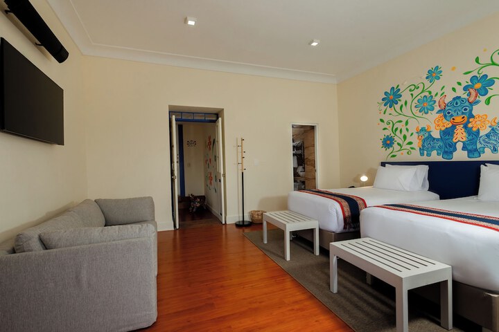 Room 34 of 73