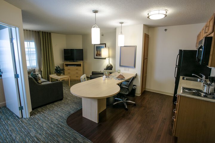 1 Queen Studio Suite (7 of 42)