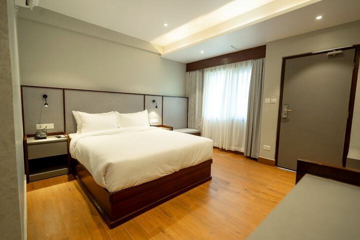Room 14 of 43