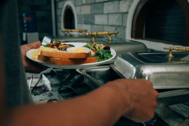Dining 84 of 157