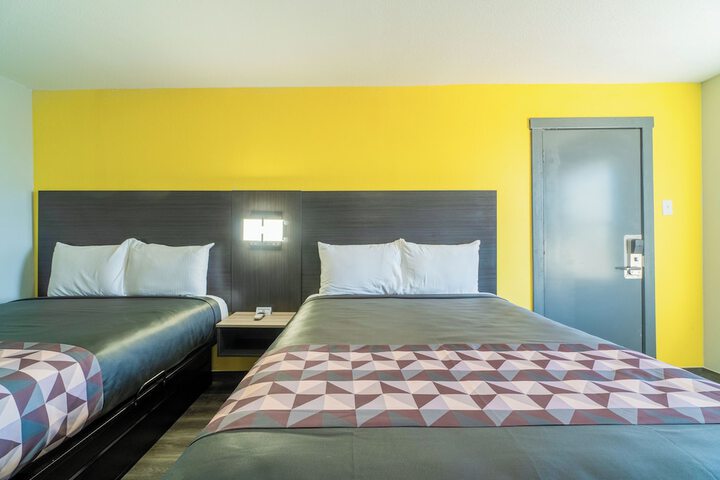 Room 54 of 79