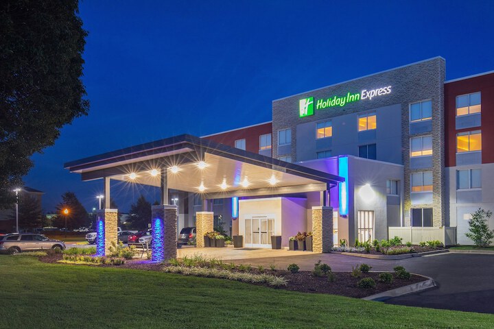 Holiday Inn Express Chesapeake Norfolk An Ihg Hotel Chesapeake Va 721 Conference Center 233