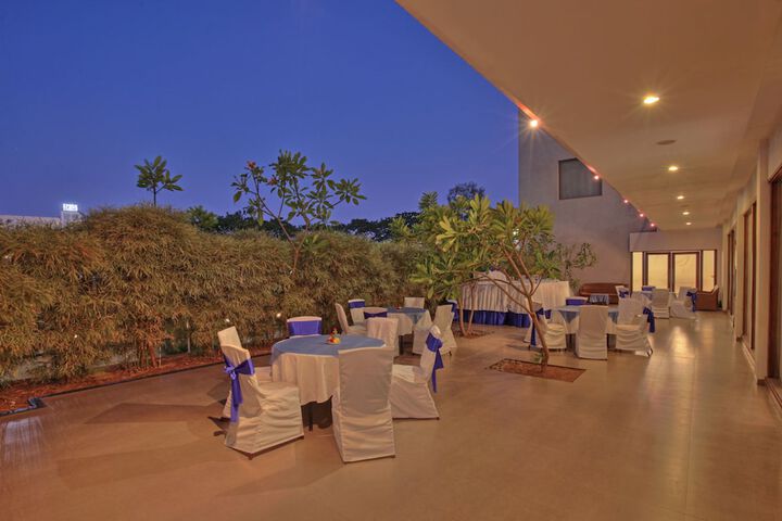 Hotel Exterior 118 of 125