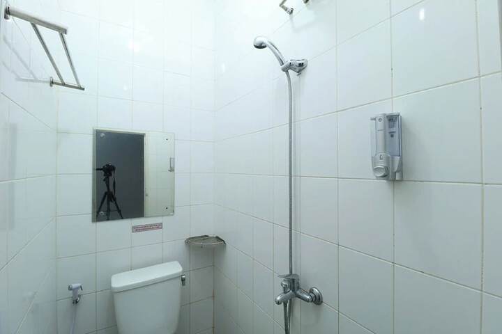Room 43 of 59