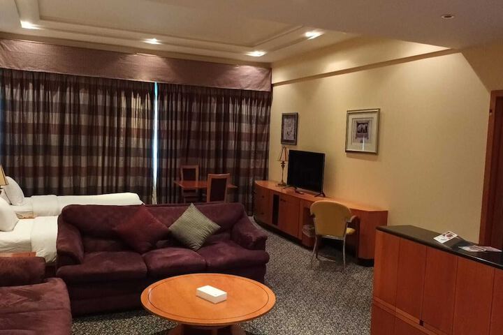 Room 31 of 45