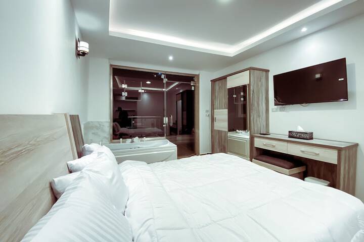 Hotel 329 of 340