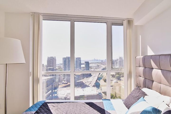 Room 3 of 18