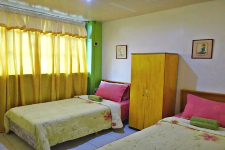 Room 5 of 15