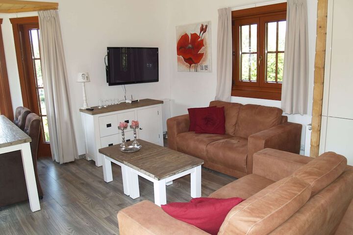 Room 6 of 27