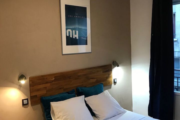Room 7 of 22